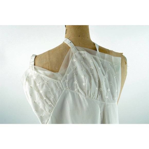 70's Embroidered White Chiffon Bodice Slip by Dixie Bell - Picture 5 of 6